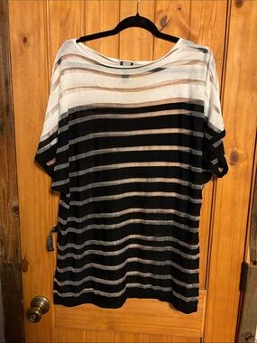 Women’s Short-Sleeve Sheer Striped Tee in Black & White